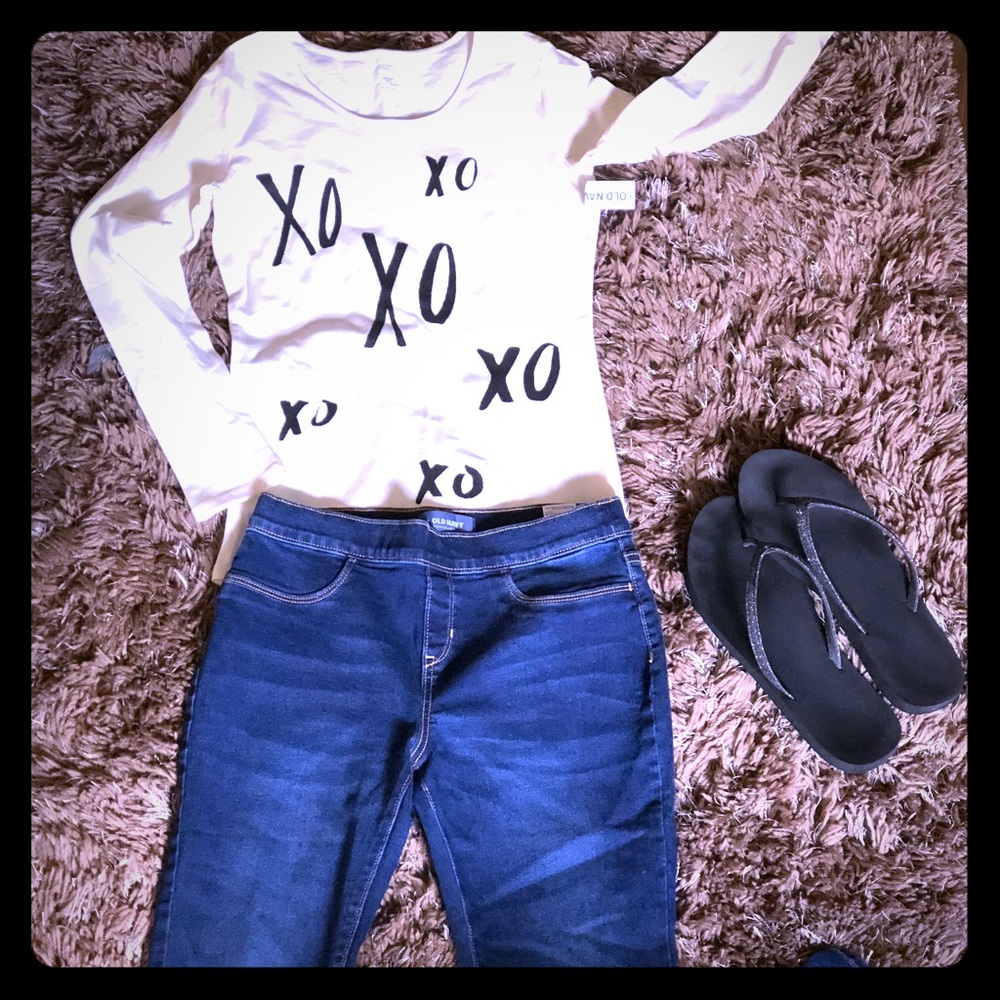 Old Navy long sleeved XO shirt brand new with tags
